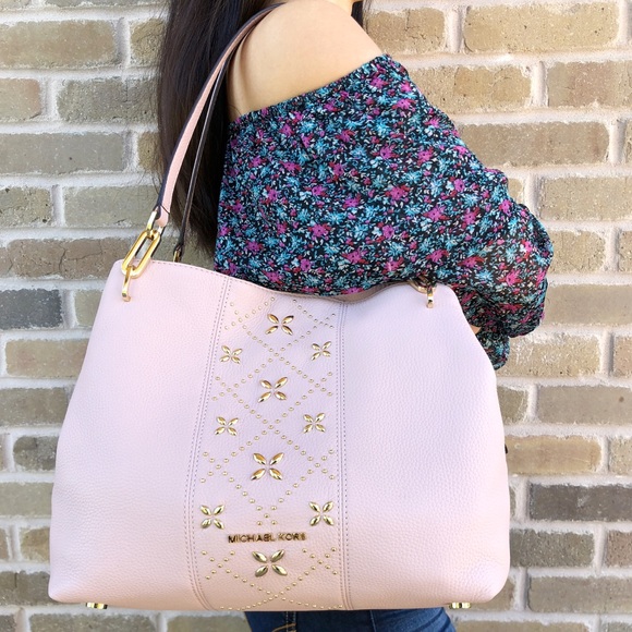 Michael Kors Handbags - 🌸Hot Pick🌸NWT Michael Kors Large PinkFloral Tote